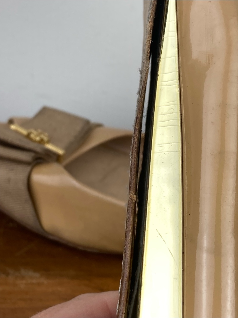 Tory Burch Trudy Open Toe Flats Patent Peep Toe Bow Gold Beige Women’s Size 11M. - Picture 7 of 15